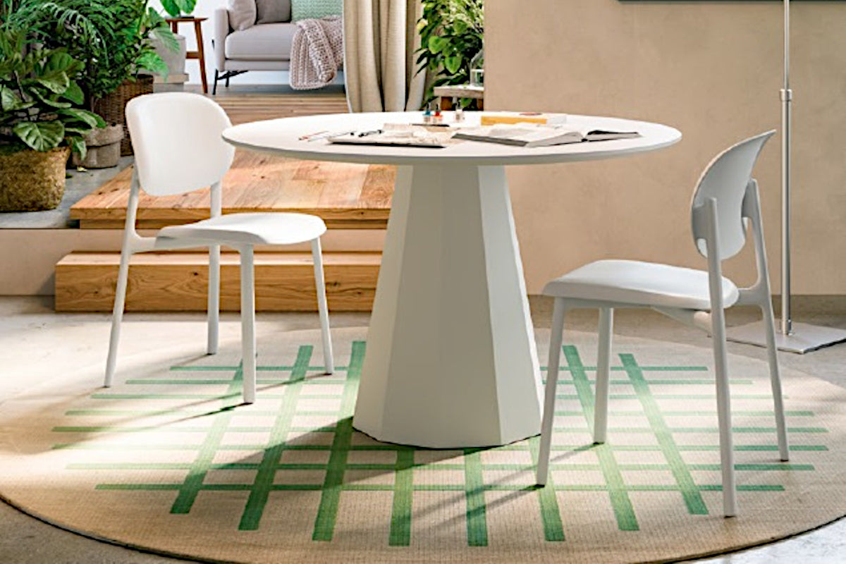 Cek Round Woven Rug